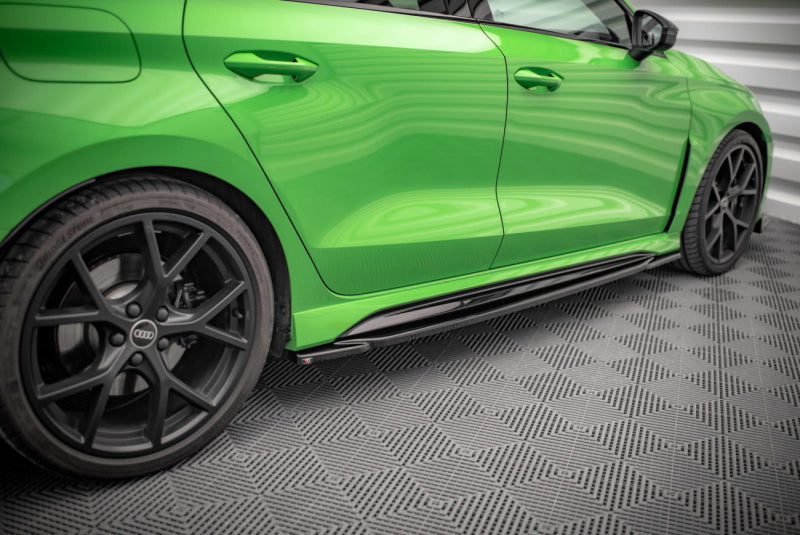 Audi RS3 8Y - RAJOUT DES BAS DE CAISSE RACING V.1 MAXTON DESIGN