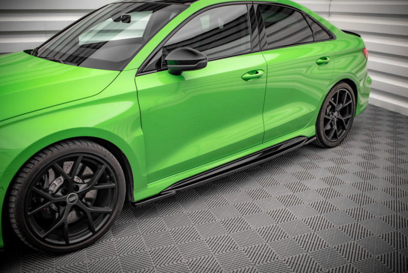 Audi RS3 8Y - RAJOUT DES BAS DE CAISSE RACING V.1 MAXTON DESIGN