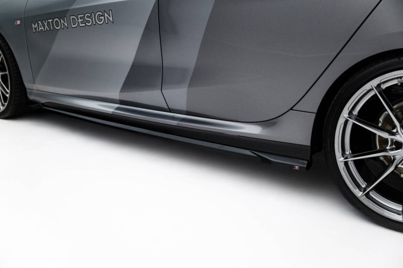 BMW M135i F70 - RAJOUT DES BAS DE CAISSE RACING V.3 MAXTON DESIGN