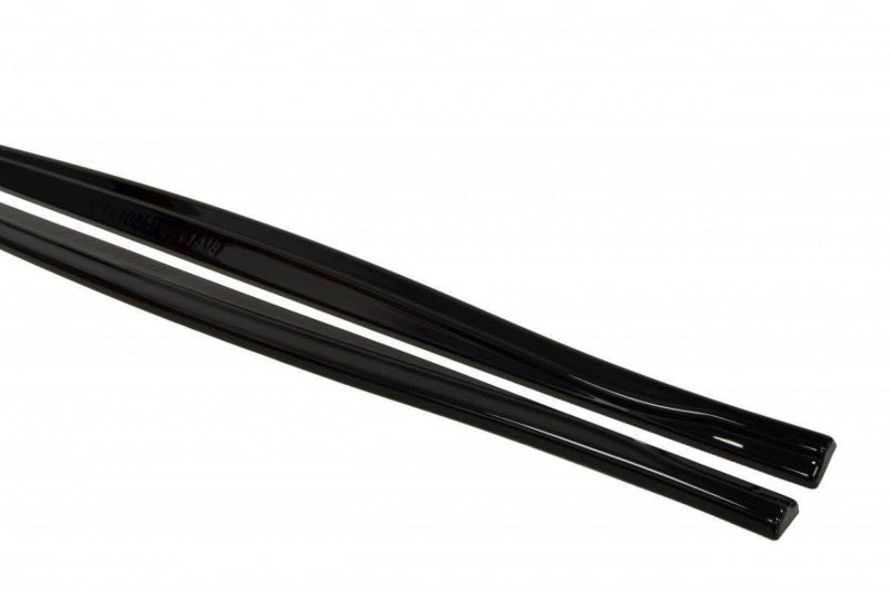 BMW Série 1 F20 / F21 LCI - RAJOUT DES BAS DE CAISSE MAXTON DESIGN