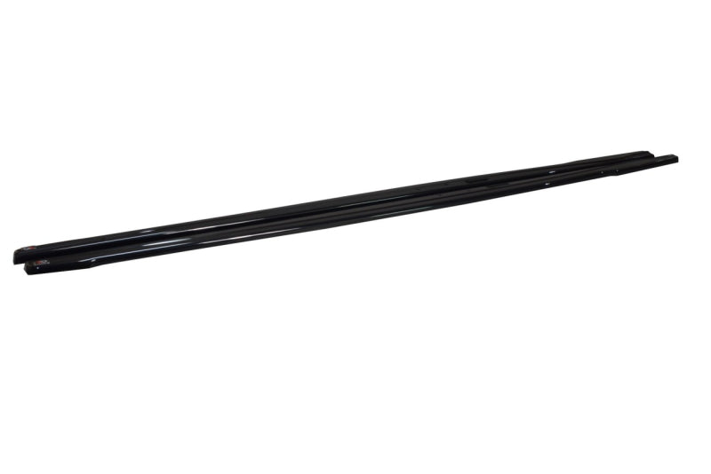 BMW Série 1 F20 / F21 LCI - RAJOUT DES BAS DE CAISSE MAXTON DESIGN V.2