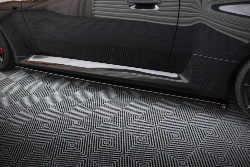 BMW M2 G87 - RAJOUT DES BAS DE CAISSE MAXTON DESIGN V.3