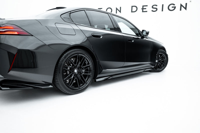 BMW M5 G90 - RAJOUT DES BAS DE CAISSE MAXTON DESIGN