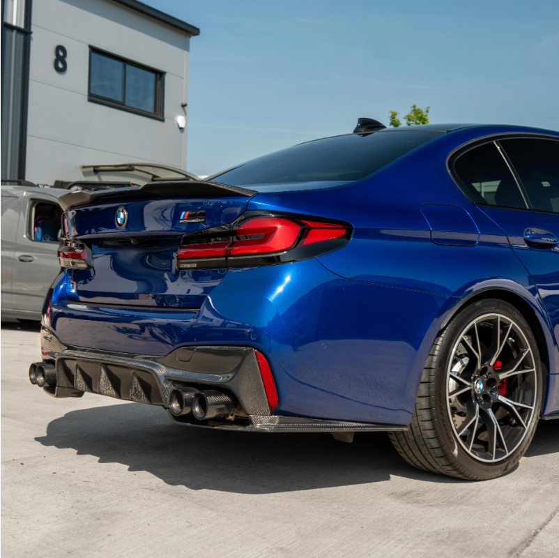 BMW M5 F90 - M Performance Style Carbonfaser-Spoiler