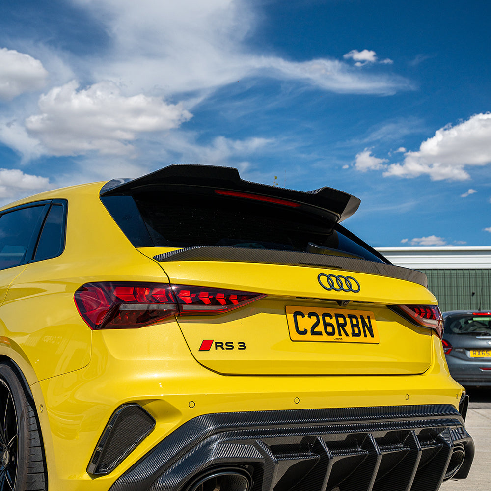 Audi RS3 8Y SportBack - Becquet central en carbone