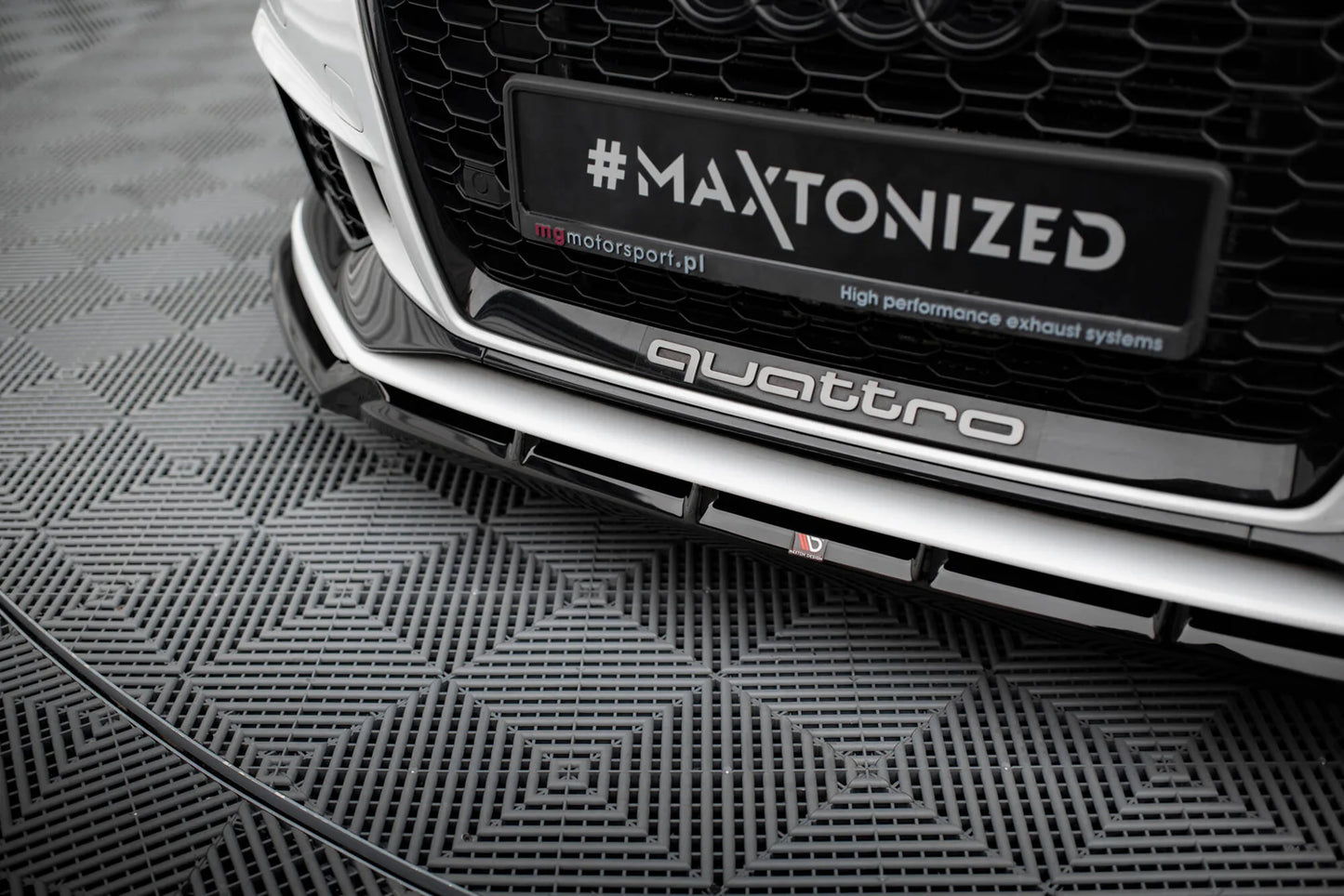 AUDI RS3 8V SEDAN FACELIFT - Maxton Design V3 Frontspoilerlippe