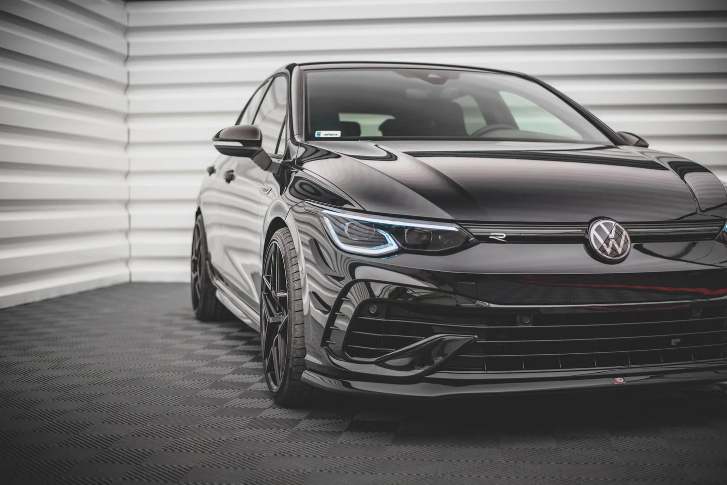 VW GOLF 8R - Maxton Design Frontspoiler V5