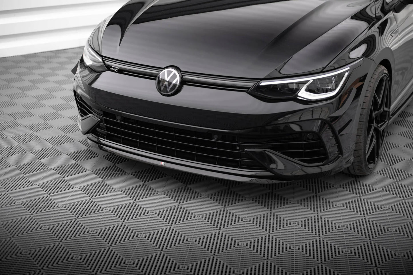 VW GOLF 8R - Maxton Design Frontspoiler V7