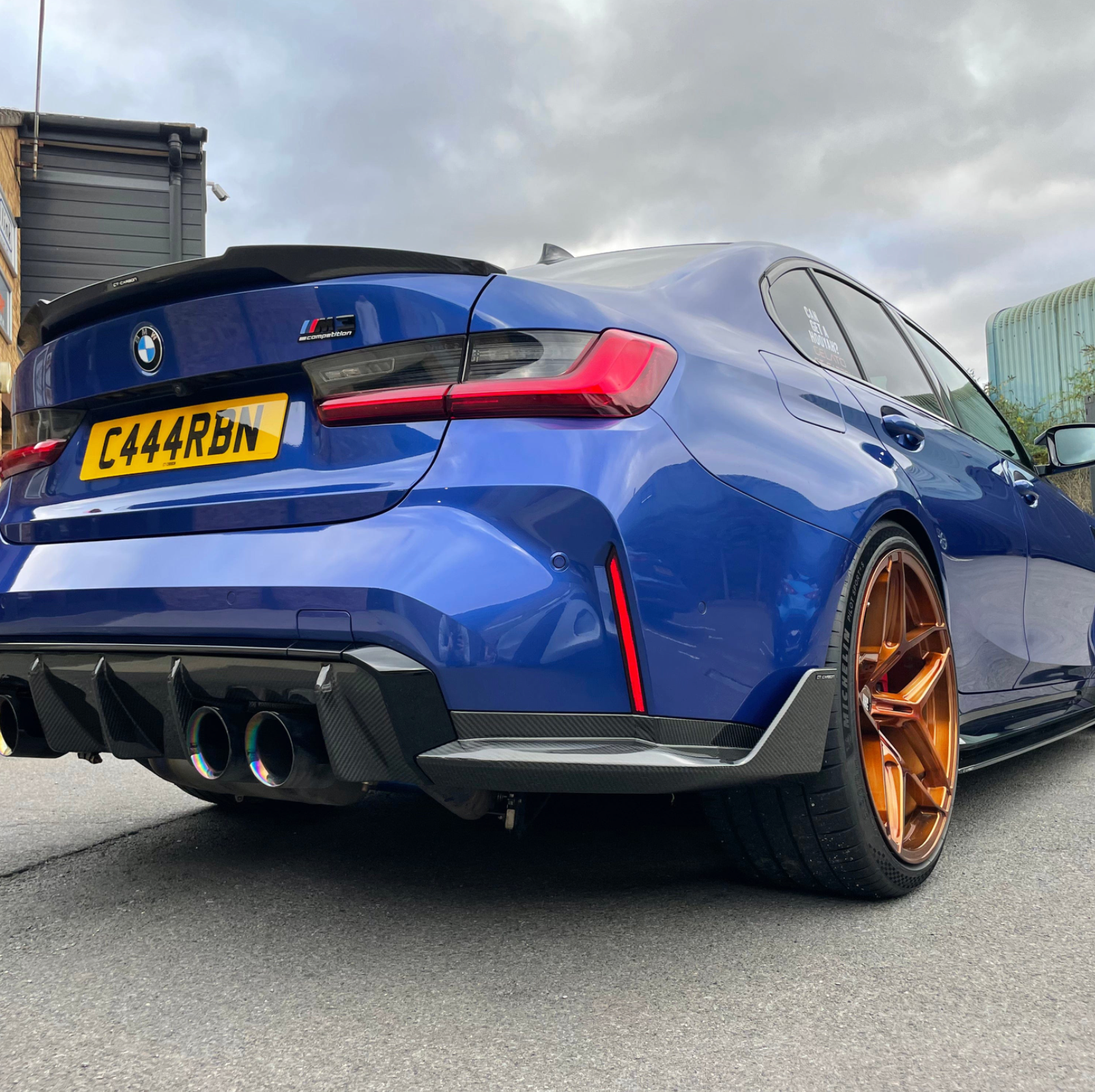 BMW M4 G82 - Becquet Style V en Carbone – Image 2