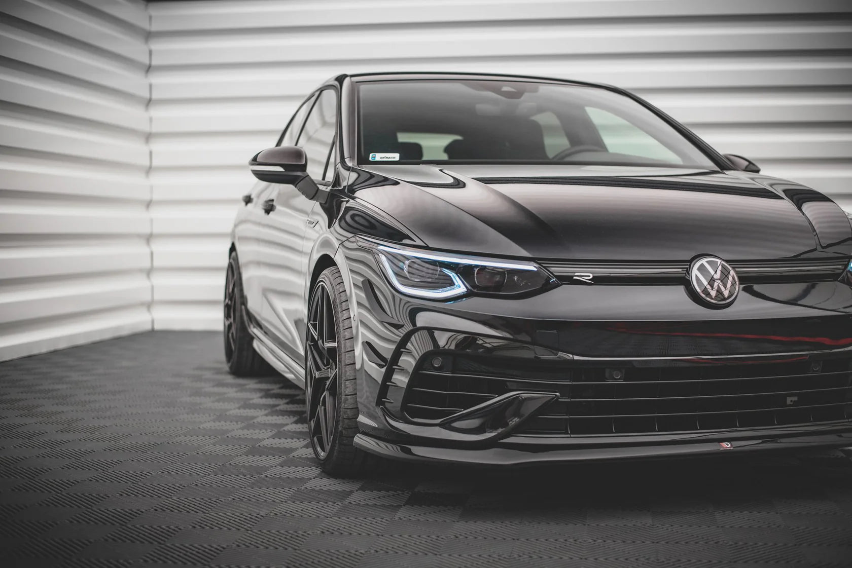 VW GOLF 8R - Lame Maxton Design V5 – Image 3