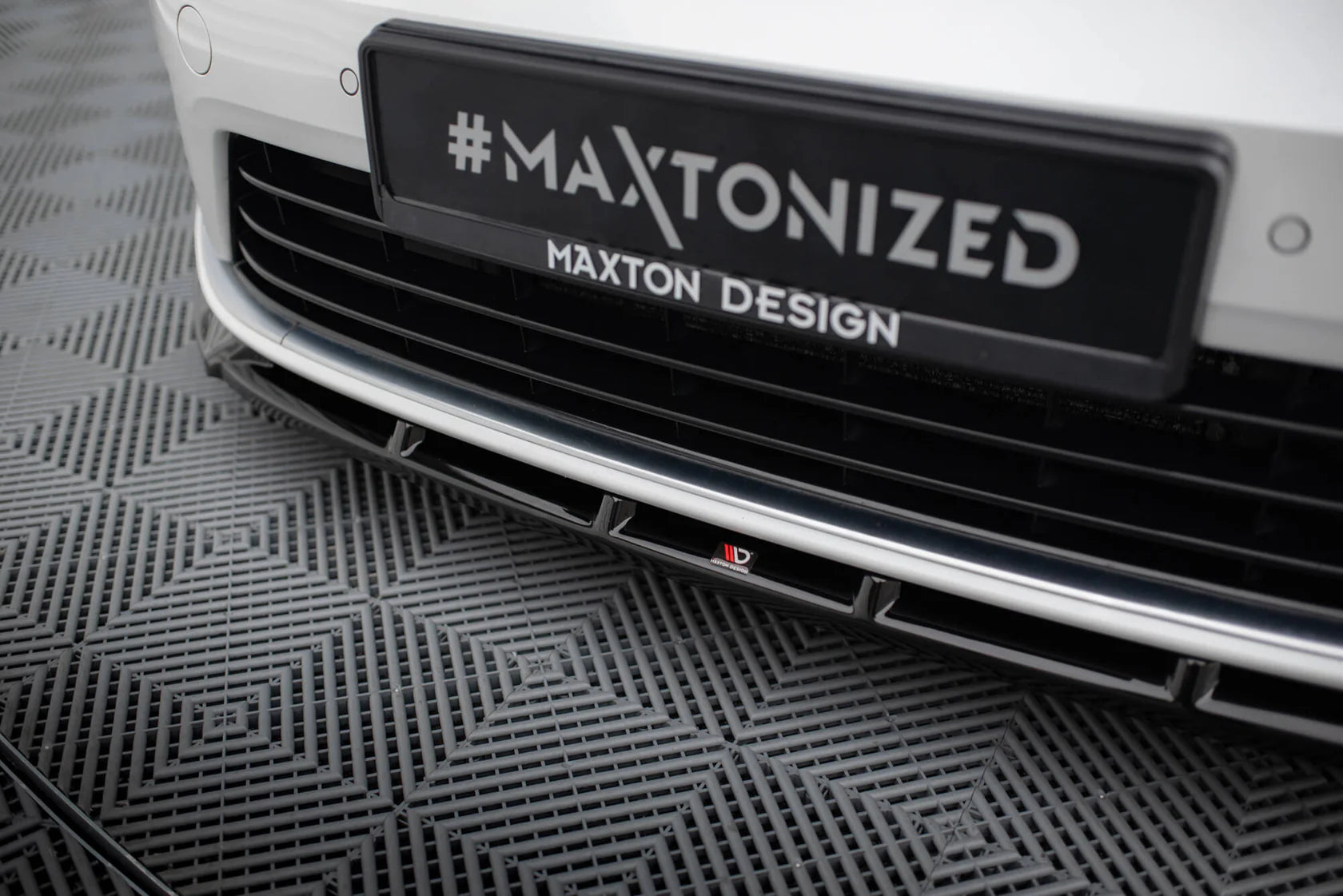 VW GOLF 7R - Lame Maxton Design V5 – Image 3